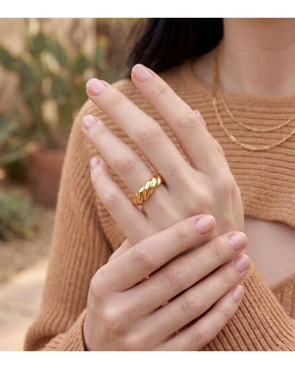 Crew Sculpted Helium Ring