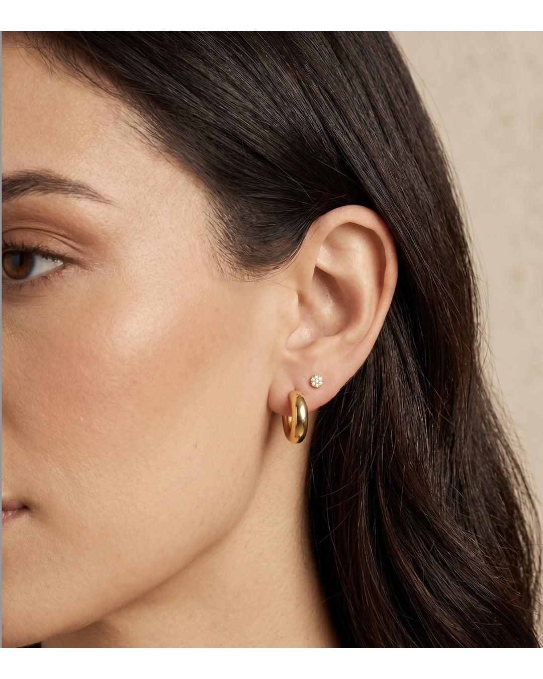 Lou Classic Huggie Earrings